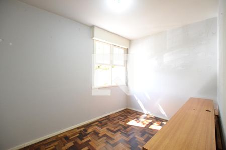 Quarto 1 de apartamento à venda com 2 quartos, 50m² em Santo Antônio, Porto Alegre