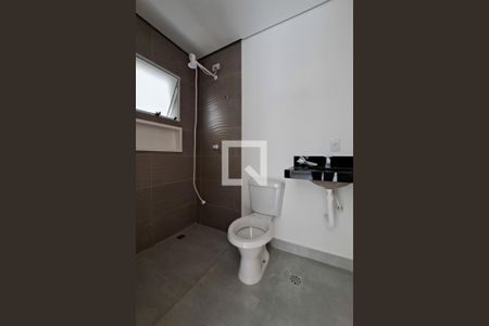 Banheiro de kitnet/studio para alugar com 1 quarto, 37m² em Osvaldo Cruz, São Caetano do Sul
