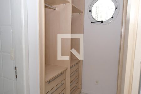 Apartamento à venda com 95m², 3 quartos e 2 vagasCloset da Suíte