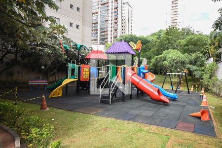 Apartamento para alugar com 120m², 3 quartos e 2 vagasÁrea comum - Playground 2
