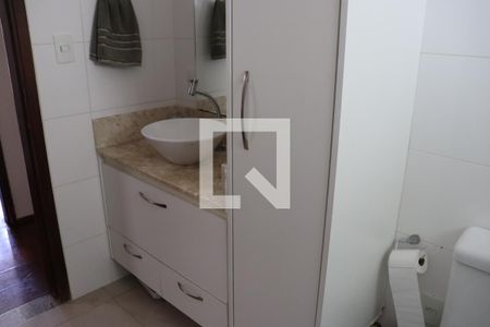 Apartamento à venda com 94m², 3 quartos e 1 vagaDetalhe do banheiro 