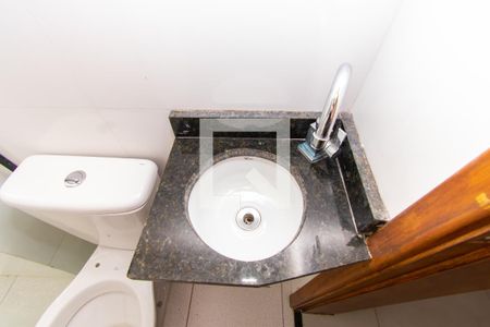 Apartamento para alugar com 47m², 2 quartos e sem vaga Apartamento para alugar com 47m², 2 quartos e sem vagaBanheiro