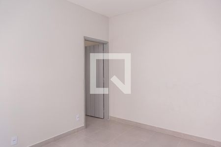 Sala de casa para alugar com 2 quartos, 105m² em Parque Cisper, São Paulo
