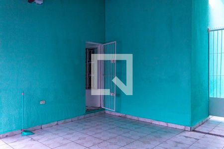 Casa para alugar com 70m², 2 quartos e 1 vaga Casa para alugar com 70m², 2 quartos e 1 vagaGaragem