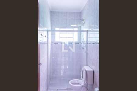 Casa para alugar com 70m², 2 quartos e 1 vaga Casa para alugar com 70m², 2 quartos e 1 vagaBanheiro Social