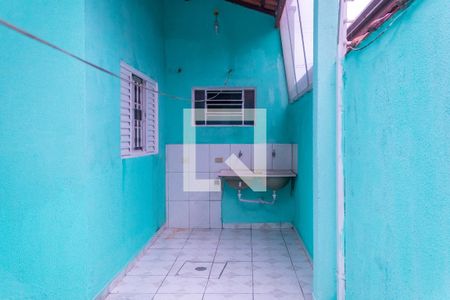 Casa para alugar com 70m², 2 quartos e 1 vaga Casa para alugar com 70m², 2 quartos e 1 vagaÁrea de Serviço
