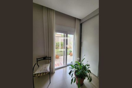 Casa à venda com 4 quartos, 450m² em Jardim dos Estados, São Paulo