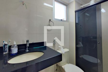 Apartamento à venda com 84m², 3 quartos e 2 vagasBanheiro Social