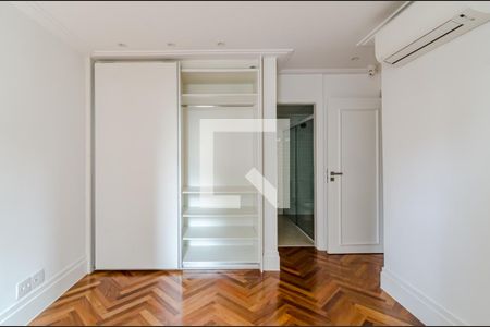 Apartamento à venda com 140m², 3 quartos e 2 vagasSuíte 1