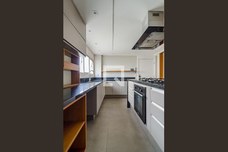 Apartamento à venda com 140m², 3 quartos e 2 vagasCozinha