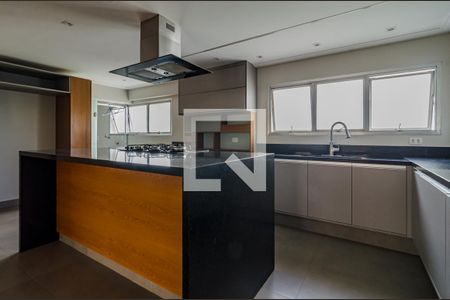 Apartamento à venda com 140m², 3 quartos e 2 vagasCozinha