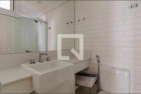 Apartamento à venda com 140m², 3 quartos e 2 vagasBanheiro da suíte 1