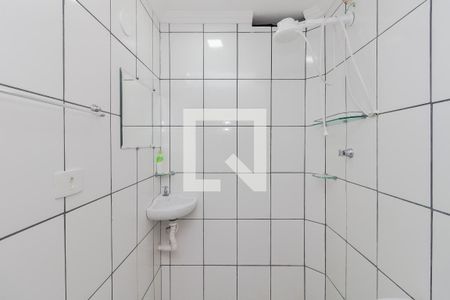 banheiro/ área de serviço de apartamento para alugar com 1 quarto, 29m² em Aclimação, São Paulo