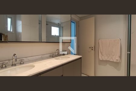 Apartamento à venda com 120m², 3 quartos e 2 vagasBanheiro da Suíte 2