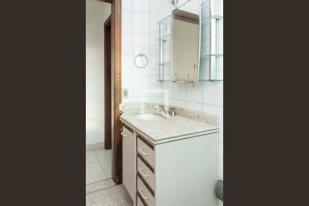 Casa à venda com 220m², 3 quartos e 6 vagas Casa à venda com 220m², 3 quartos e 6 vagasBanheiro 3