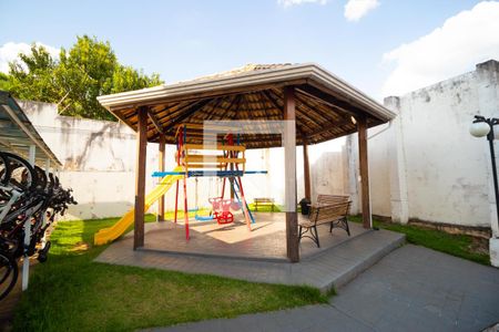 Apartamento para alugar com 48m², 2 quartos e 1 vaga Apartamento para alugar com 48m², 2 quartos e 1 vagaÁrea comum - Playground