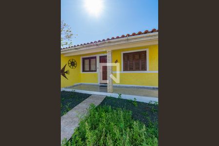 Casa à venda com 85m², 2 quartos e 2 vagasFachada