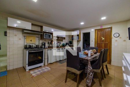 Casa de condomínio à venda com 290m², 3 quartos e 3 vagasCozinha