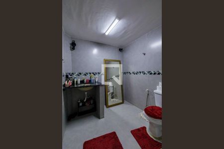 Casa de condomínio à venda com 290m², 3 quartos e 3 vagasLavabo