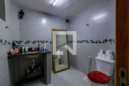 Casa de condomínio à venda com 290m², 3 quartos e 3 vagasLavabo