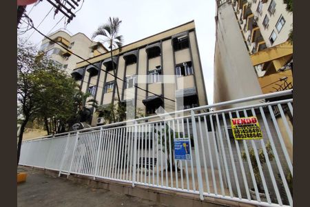 Apartamento à venda com 66m², 3 quartos e 1 vaga Apartamento à venda com 66m², 3 quartos e 1 vagaFachada