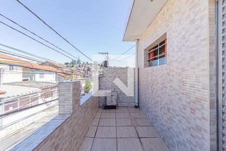 Sacada de casa à venda com 3 quartos, 152m² em Santo Antônio, Osasco