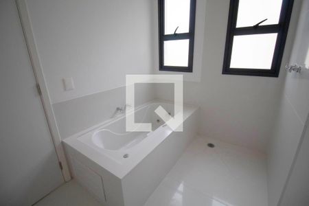 Apartamento à venda com 205m², 3 quartos e sem vaga Apartamento à venda com 205m², 3 quartos e sem vagaBanheiro da Suíte 1