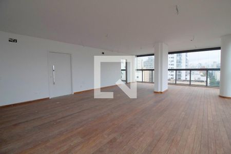 Apartamento à venda com 205m², 3 quartos e sem vaga Apartamento à venda com 205m², 3 quartos e sem vagaSala