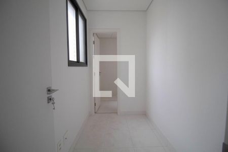 Apartamento à venda com 205m², 3 quartos e sem vaga Apartamento à venda com 205m², 3 quartos e sem vagaQuarto de serviço