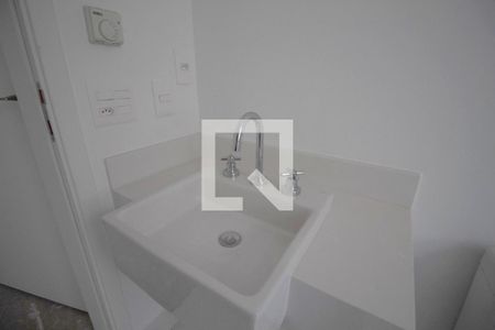 Apartamento à venda com 205m², 3 quartos e sem vaga Apartamento à venda com 205m², 3 quartos e sem vagaBanheiro da Suíte 2