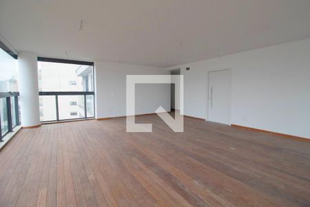 Apartamento à venda com 205m², 3 quartos e sem vaga Apartamento à venda com 205m², 3 quartos e sem vagaSala