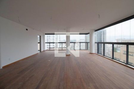 Apartamento à venda com 205m², 3 quartos e sem vaga Apartamento à venda com 205m², 3 quartos e sem vagaSala