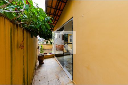 Varanda de casa à venda com 5 quartos, 290m² em Santa Lúcia, Belo Horizonte
