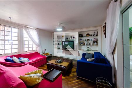 Sala 2 de casa à venda com 5 quartos, 290m² em Santa Lúcia, Belo Horizonte