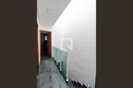 Corredor de casa à venda com 3 quartos, 145m² em Parque das Nações, Santo André