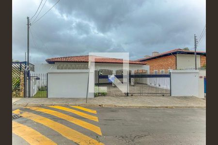 Casa à venda com 463m², 4 quartos e 6 vagasFachada