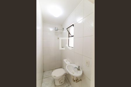 Casa à venda com 463m², 4 quartos e 6 vagasBanheiro de Serviço