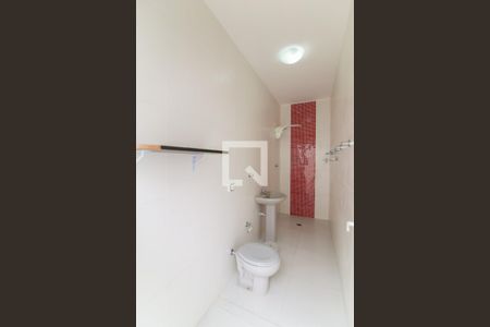 Casa à venda com 463m², 4 quartos e 6 vagasBanheiro da piscina