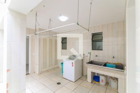 Casa à venda com 463m², 4 quartos e 6 vagasÁrea de Serviço