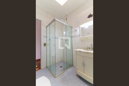 Casa à venda com 463m², 4 quartos e 6 vagasBanheiro da Suíte 2