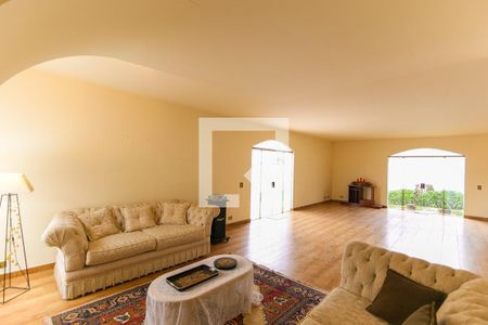 Casa à venda com 463m², 4 quartos e 6 vagasSalão de Festas