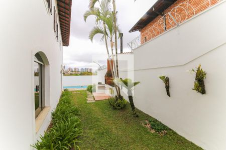 Casa à venda com 463m², 4 quartos e 6 vagasChurrasqueira