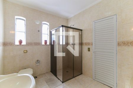 Casa à venda com 463m², 4 quartos e 6 vagasBanheiro da Suíte 4