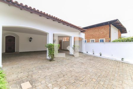 Casa à venda com 463m², 4 quartos e 6 vagasGaragem