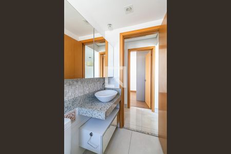 Apartamento à venda com 80m², 2 quartos e 2 vagas Apartamento à venda com 80m², 2 quartos e 2 vagasBanheiro Social