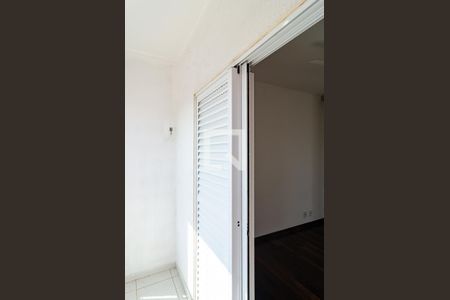 Varanda da Suíte de apartamento para alugar com 3 quartos, 81m² em Parque Imperial, São Paulo