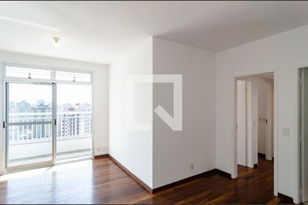 Apartamento para alugar com 3 quartos, 81m² em Parque Imperial, São Paulo