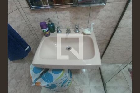 Casa à venda com 330m², 4 quartos e 5 vagasBanheiro Suíte