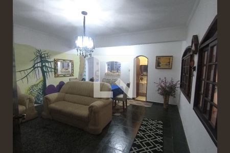 Casa à venda com 330m², 4 quartos e 5 vagasSala de jantar