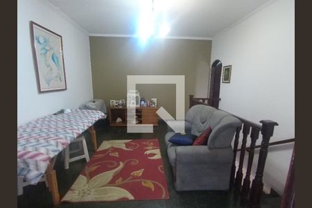 Casa à venda com 330m², 4 quartos e 5 vagasSala